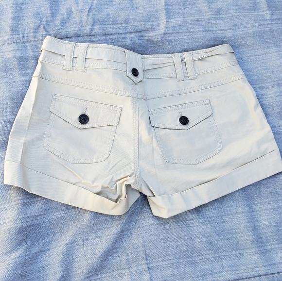2/$20 Express shorts beige size 2 - Picture 2 of 3